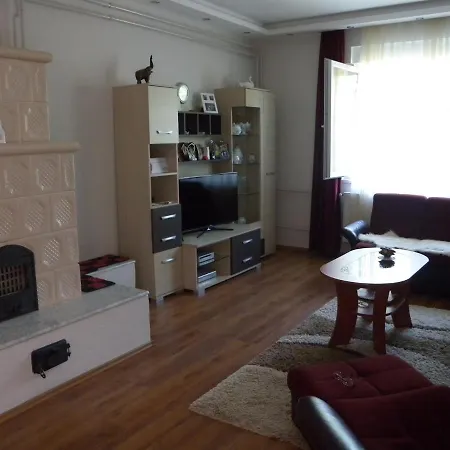Appartamento Apartment Balatonkeresztur 3 *
