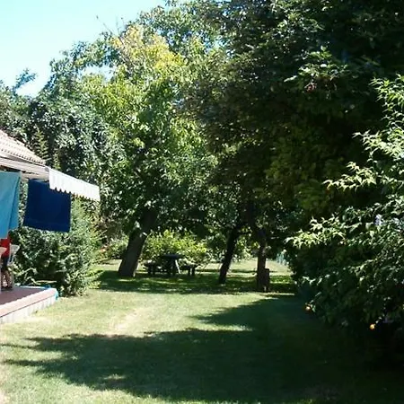 Apartment Balatonkeresztur 3 Appartamento