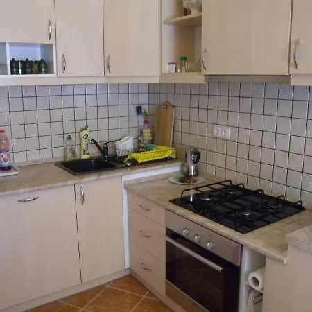 Appartamento Apartment Balatonkeresztur 3 *